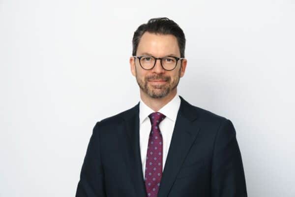 Dr. Karl Pfaff